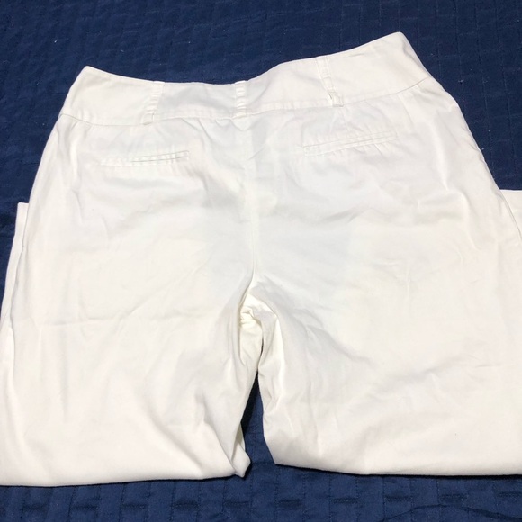 AGB white Cropped Pants size 10- 97% cotton 3% spandex- real cute summer pants - Picture 8 of 9